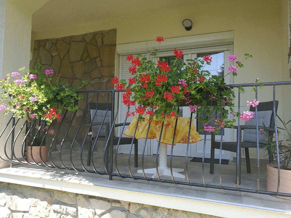 Villa Terrazza Balatongyorok Exterior photo